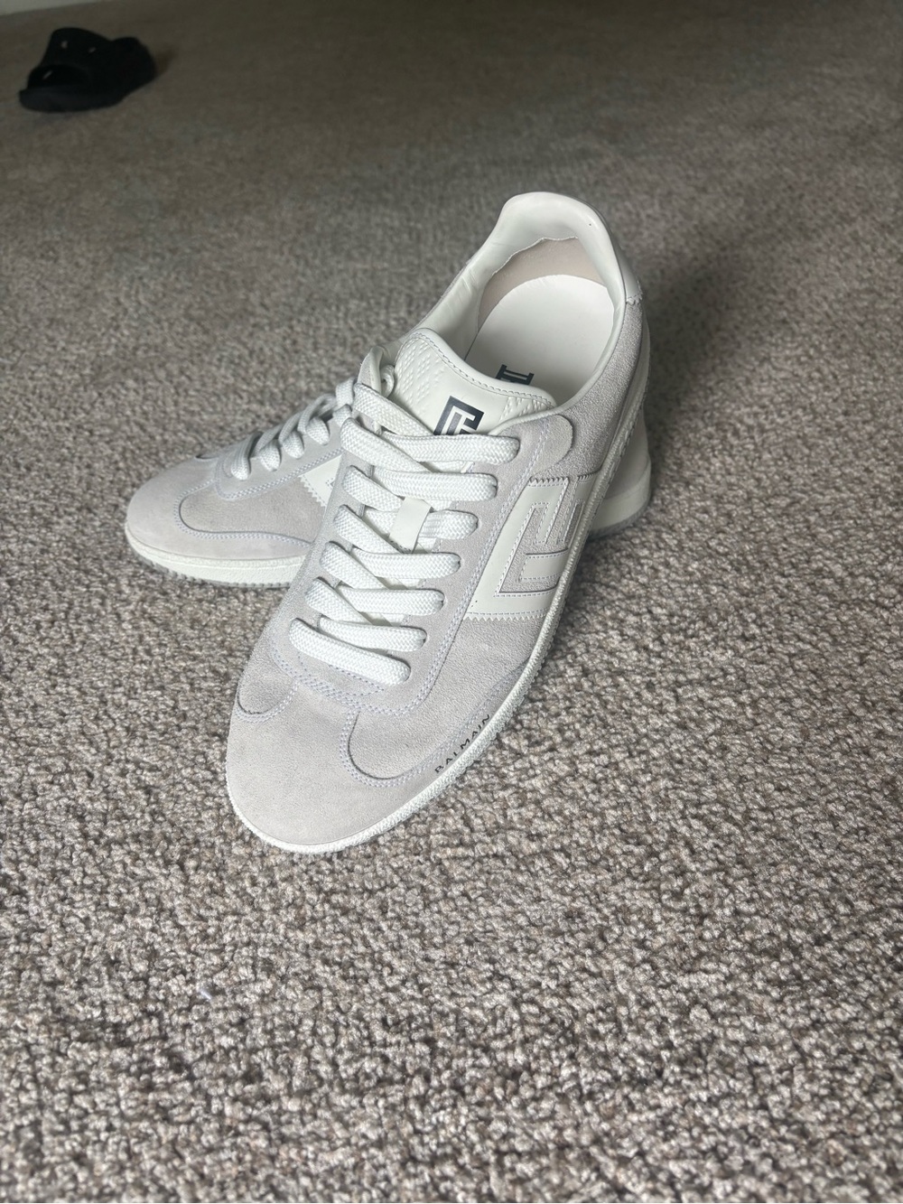 Balmain Swan Suede & Smooth Leather Trainers White EU 44 / US 10.5 Authentic